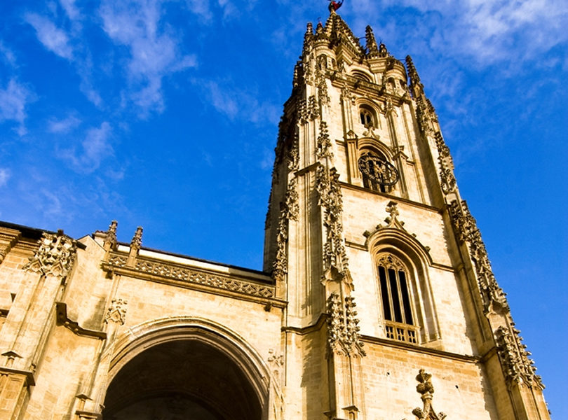La Catedral y Covadonga harán sonar sus campanas con motivo de la jura de la Constitución de la Princesa de Asturias
