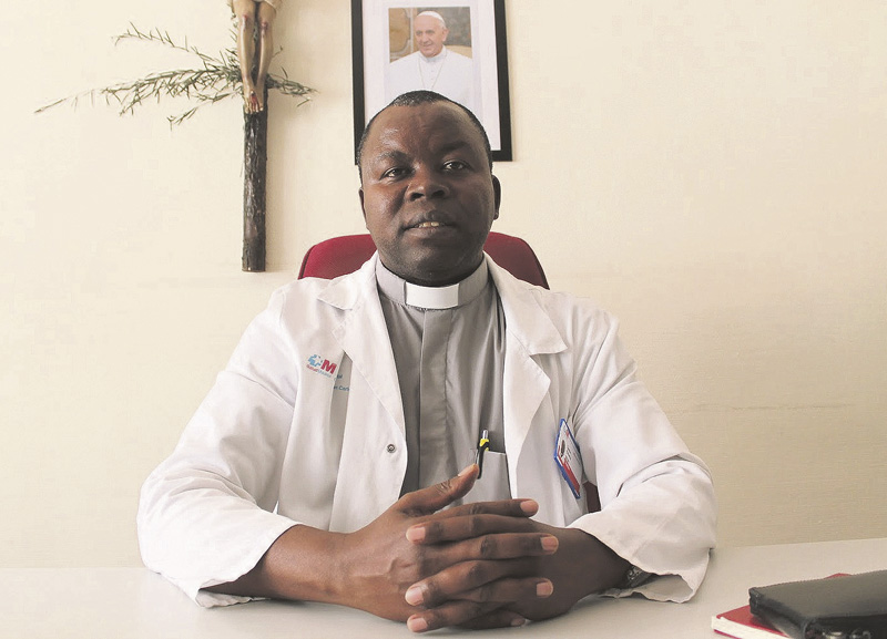 «La Iglesia hace mucho bien en África»