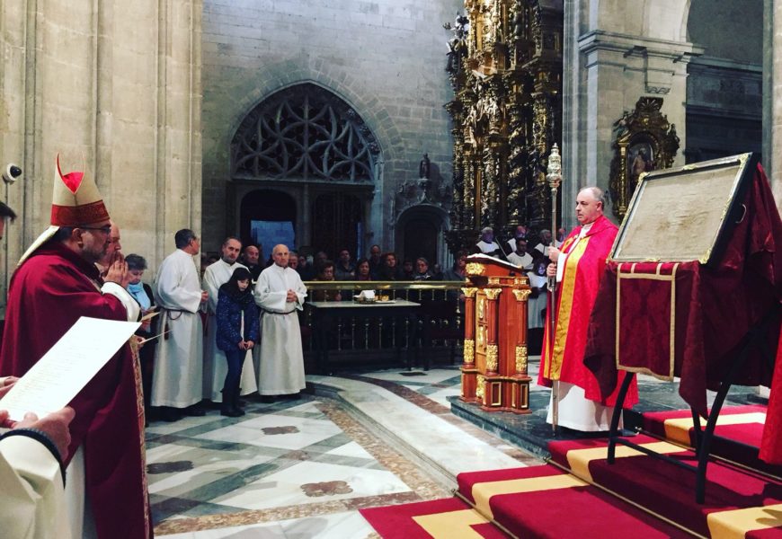 Viernes Santo. Celebración de la Pasión del Señor en la Catedral de Oviedo