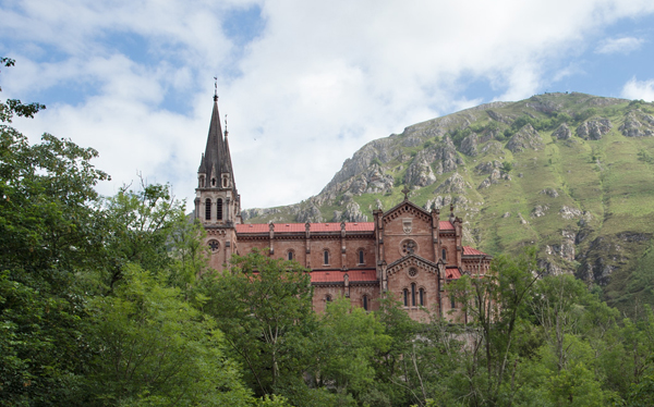 La Peregrinación «Madre Ven» llega este domingo a Covadonga