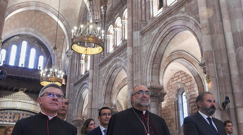La Basílica de Covadonga estrena iluminación gracias a la Fundación Endesa
