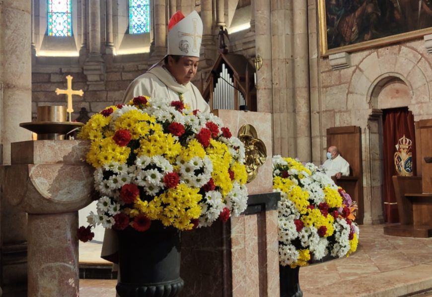 «Aquí tocamos la fe y palpamos la historia de tantos siglos y generaciones», afirmó el Nuncio en Covadonga