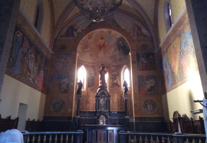 Restauración de pinturas en la iglesia del Sagrado Corazón de Villalegre