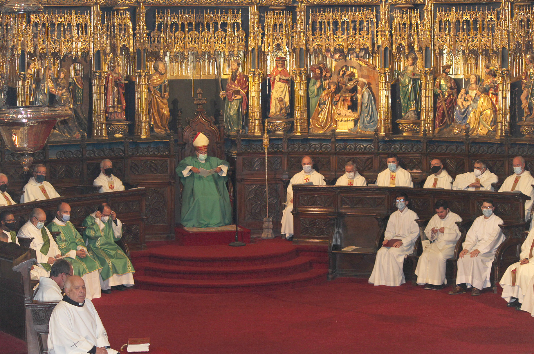 Eucaristía de inauguración de la fase diocesana del Sínodo, en la Catedral de Oviedo