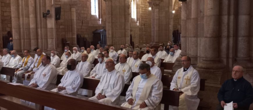 Los sacerdotes se reúnen en Covadonga para celebrar San Juan de Ávila