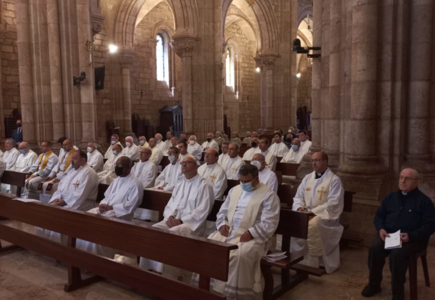 Los sacerdotes se reúnen en Covadonga para celebrar San Juan de Ávila