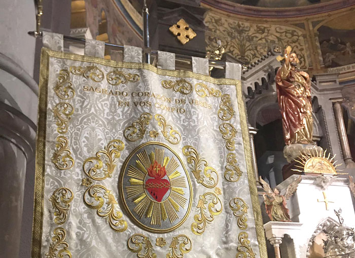 Nace la Cofradía del Sagrado Corazón en Gijón