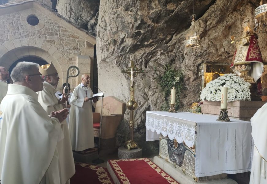 Homilía de Mons. Jesús Sanz Montes en la festividad de la Virgen de Covadonga